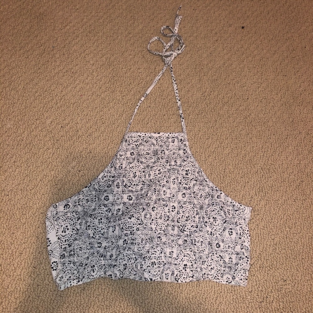 Hollister Halter Crop Top with Tie Back Size XS